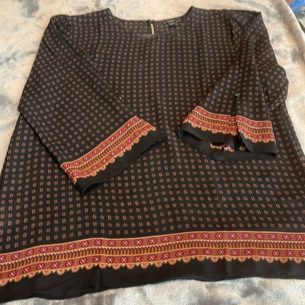 Ann Taylor Factory blouse, black and dark red size L